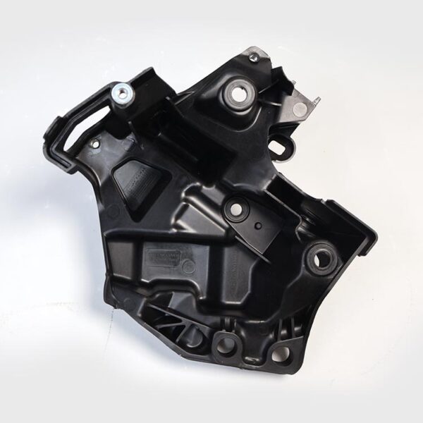 زاویه دوم پایه چراغ جلو راست adv160